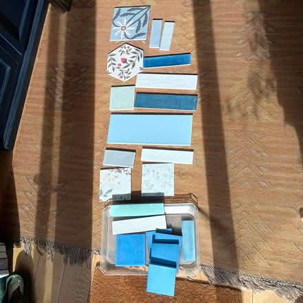 Photo of free Miscellaneous Tiles (Grove Park, Chiswick, W4.) #3