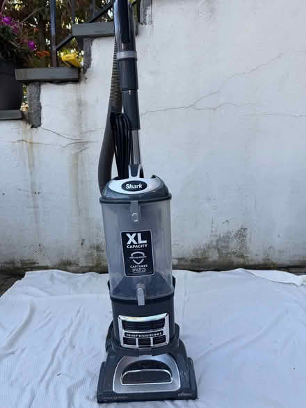 Photo of free Shark Vaccuum (Mt Vernon, NY) #1