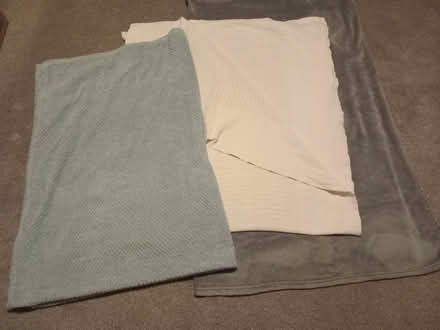Photo of free Throws/blankets (Leasowe CH46) #1