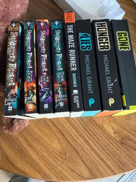 Photo of free Teen books (Hg20bj HG2) #1