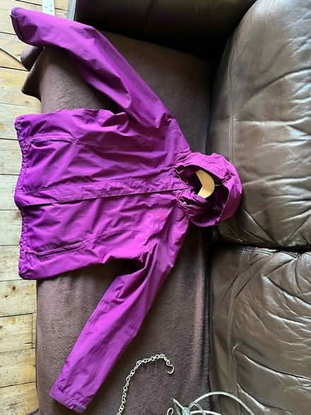 Photo of free Dark pink The North Face cagoule (Lauriston EH3) #2