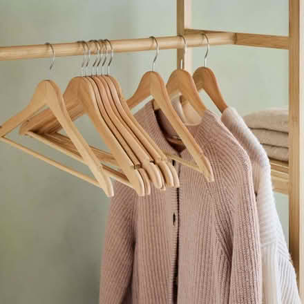 Photo of hangers! (Jericho OX1) #1