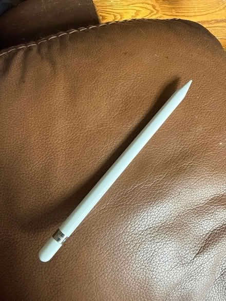 Photo of free 1st Generation Apple Pencil (Chippen Hill) #1