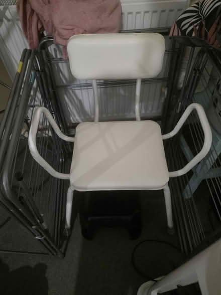 Photo of free Perching stool (Canning town E16) #1