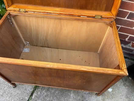 Photo of free Vintage Bedding box (Cheadle SK8 SK8) #1