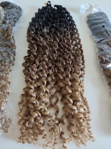 Photo of free Hair extensions X4 packs (Streatham hill SW16) #2