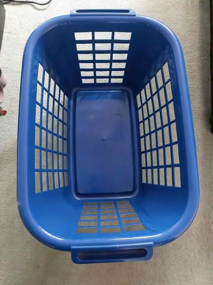 Photo of free Laundry basket (Penge SE20) #1