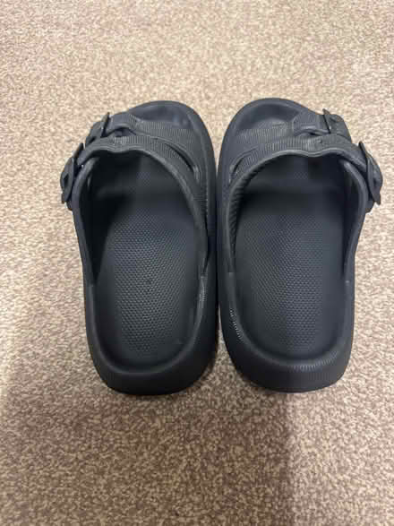 Photo of free 3 pairs of summer slippers & sliders. (Elm Park RM12) #3