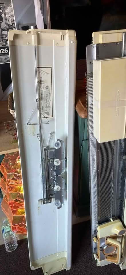 Photo of free knit master knitting machine (Shefford SG17) #3