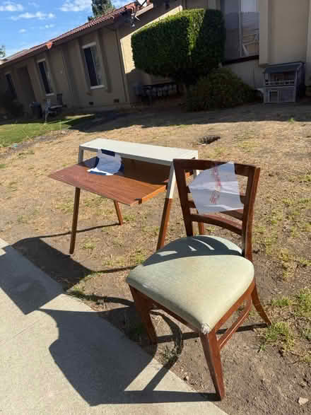 Photo of free chair and desk (West San Jose) #1