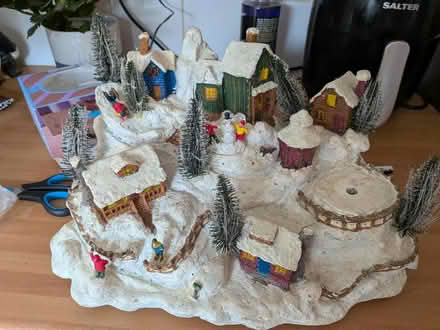 Photo of free Light up Christmas decoration needs fixing (Shippon OX13) #3