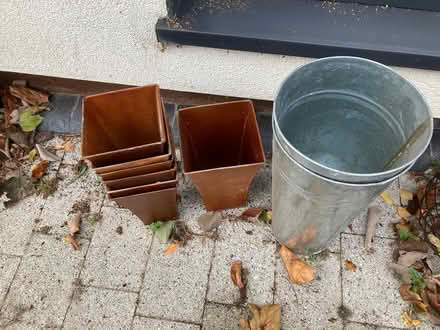 Photo of free Tall vases, metal (Dunfermline KY11) #3