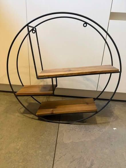 Photo of free Circular shelf (Balham) #1