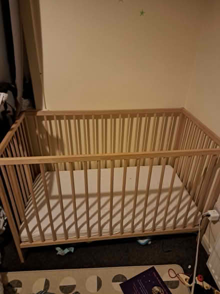 Photo of free Sniglar Crib (Stenhouse EH11) #1