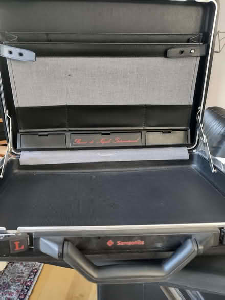 Photo of free Suitcase (Wingrave HP22) #1