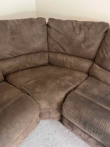 Photo of free Brown corner 6 seater sofa with 4 recliners (Sea Mills BS9) #4