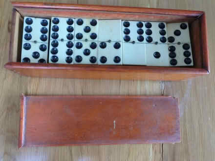 Photo of free Old dominoes set (Seaford BN25) #1