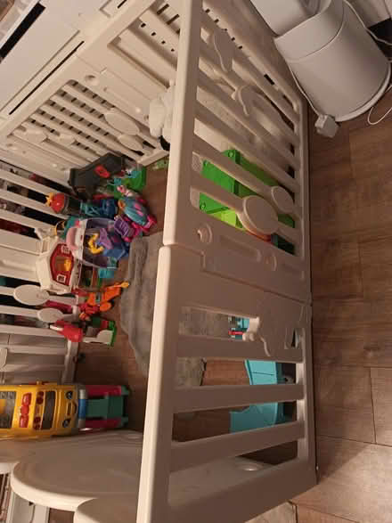 Photo of free Playpen (Droylsden M43) #1