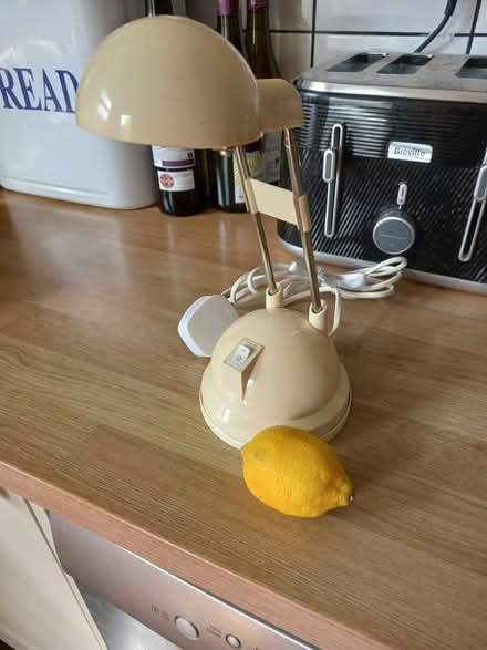 Photo of free Table lamp (Roundhill area brighton BN2) #1