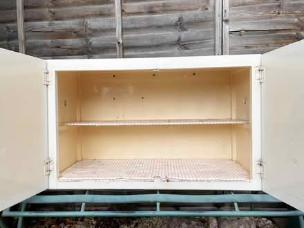 Photo of free vintage kitchen cabinet (Wallingford OX10) #2