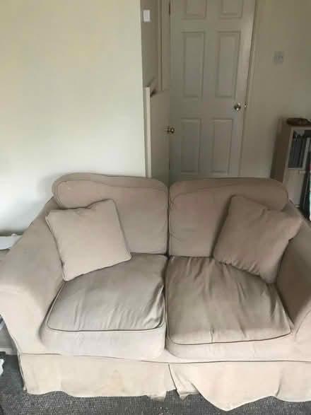 Photo of free Pair of matching sofas (HU17) #1