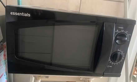 Photo of free working microwave (Plumstead Pick'n Pay) #1