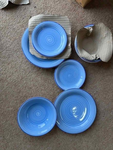Photo of free blue crockery set (B93 Knowle) (Knowle B93) #1