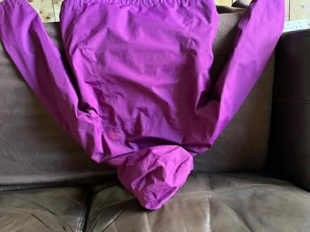 Photo of free Dark pink The North Face cagoule (Lauriston EH3) #1