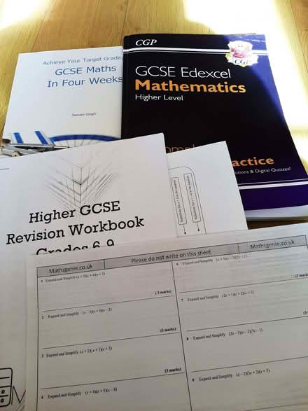 Photo of free GCSE maths guides (St Mary Cray BR5) #1