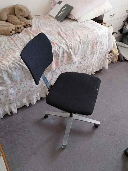 Photo of free Typist chair (Eaton Bray LU6) #1