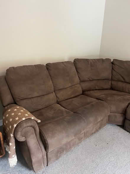 Photo of free Brown corner 6 seater sofa with 4 recliners (Sea Mills BS9) #2