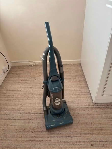 Photo of free Vacuum Cleaner (Hertsmere WD6) #1