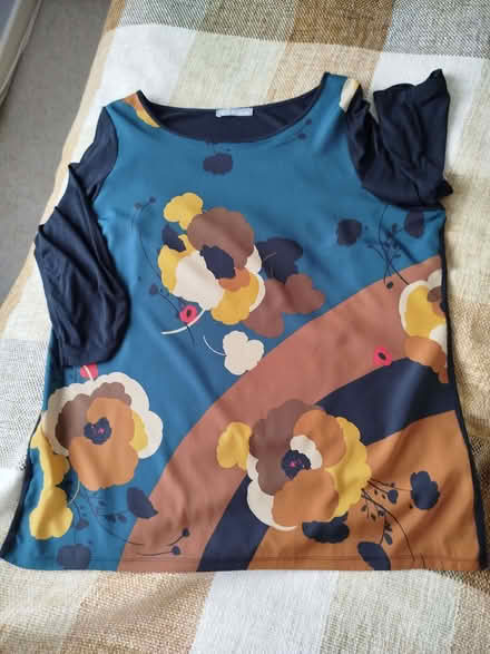 Photo of free Womens tops x 4 (Jericho BL9) #1