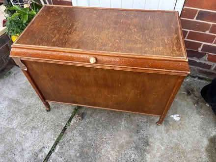Photo of free Vintage Bedding box (Cheadle SK8 SK8) #3
