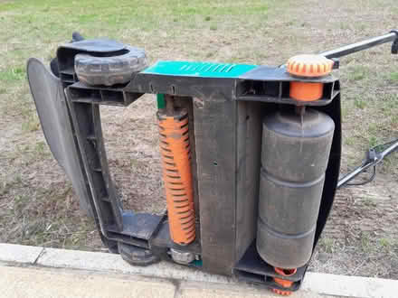 Photo of free Electric lawn rake (Newmarket/New Cheveley Rd CB8) #4