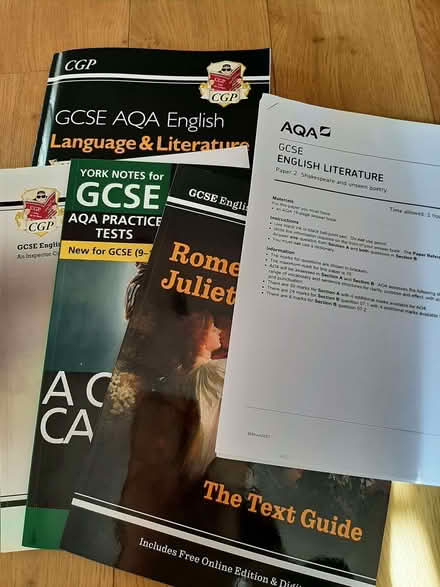 Photo of free GCSE English Bundle (St Mary Cray BR5) #1