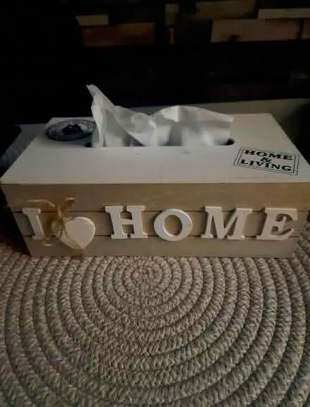 Photo of free Tissue case (Heckmondwike) #1