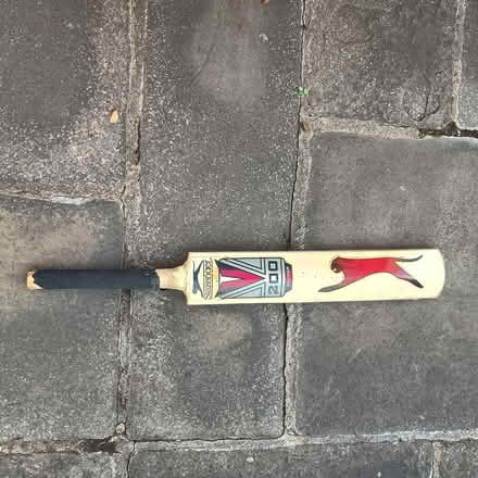 Photo of free Junior Cricket Bat (Grove Park, Chiswick, W4.) #1