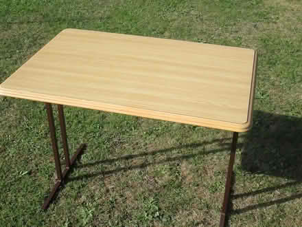 Photo of free Table with folding legs (Southchurch SS2) #1