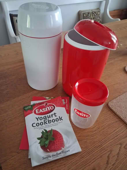 Photo of free Yoghurt makers (Cogges OX28) #1
