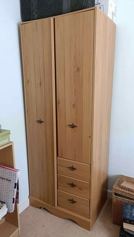 Photo of free Wardrobe - 2 doors wardrobe (Flitwick MK45) #1