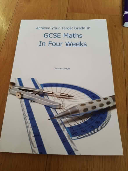 Photo of free GCSE maths guides (St Mary Cray BR5) #3