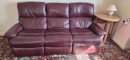 Photo of free 3 seater electric reclining sofa and 2 arm chairs (Coney Hall BR4) #2