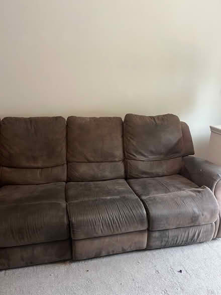 Photo of free Brown corner 6 seater sofa with 4 recliners (Sea Mills BS9) #3