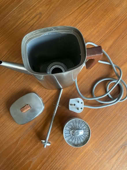 Photo of free Percolator coffee pot (Marlow Bottom SL7) #2