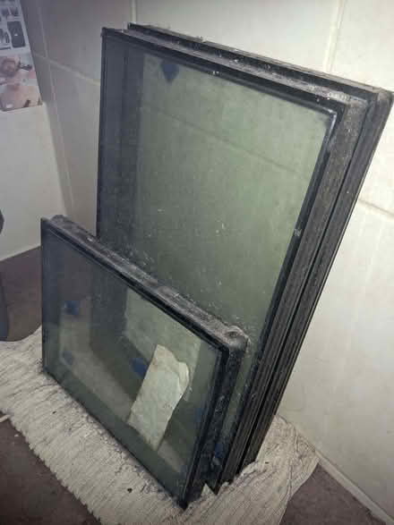 Photo of free Glass (Harpur Hill SK17) #2