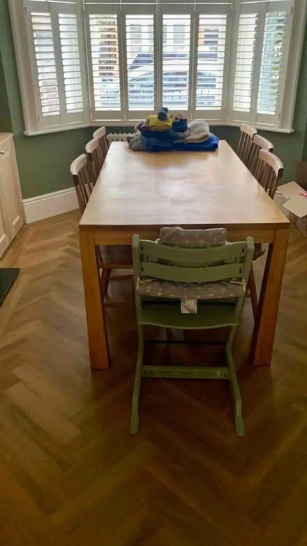 Photo of free Solid Oak Dining Table (Teddington TW11) #1