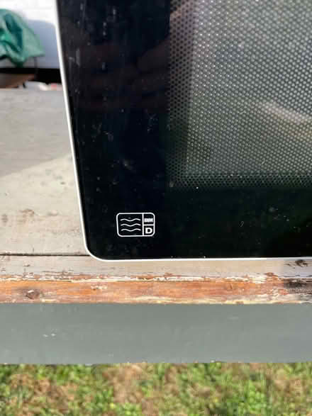 Photo of free 800w microwave (Letchworth Sg6) #3