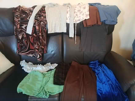 Photo of free Girl's clothes (HR6 Shobdon) #1