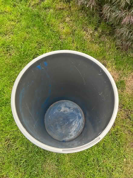 Photo of free Plastic bin (Bromsgrove B61) #2